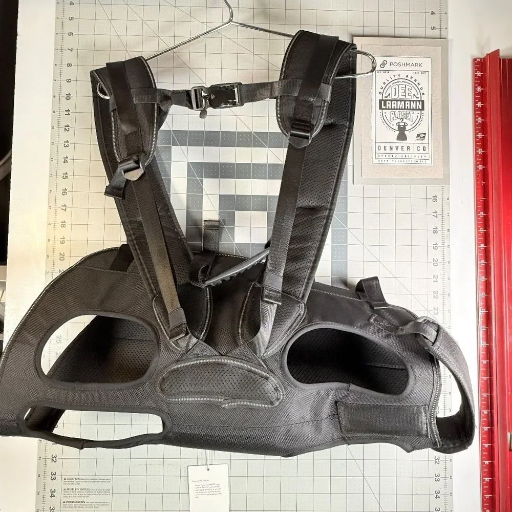 DOG CARRIER  |  RARE by F.C.T.  |  XL 24-35 LBS  |  QUALITY  |  (NWT)  |